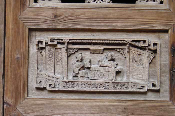 Room on the southeastern corner.carved panel of the door01