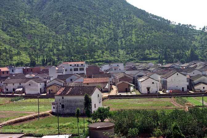 Image of the village from the surrounding hills7