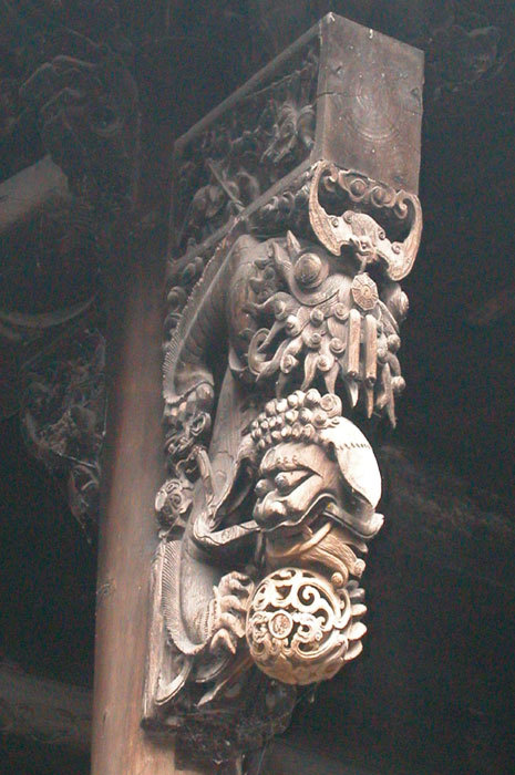 Bracket of the first pillar from the right2