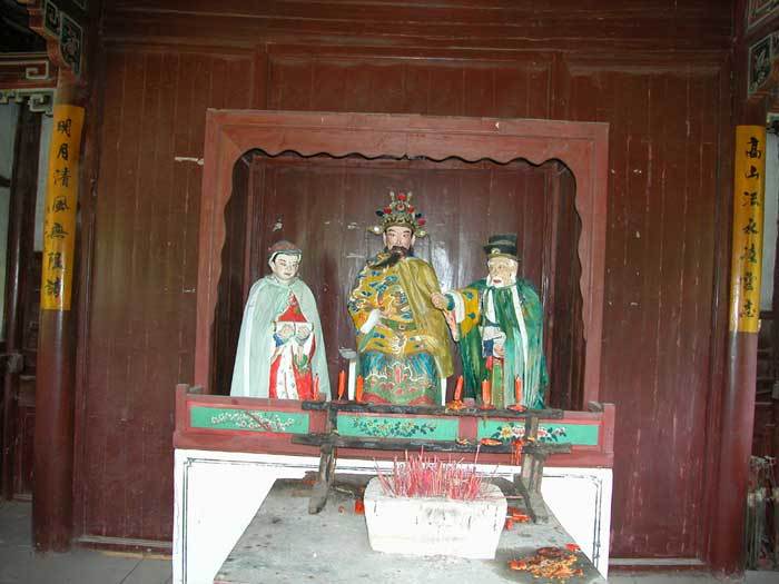 Statue of the God of Literature.