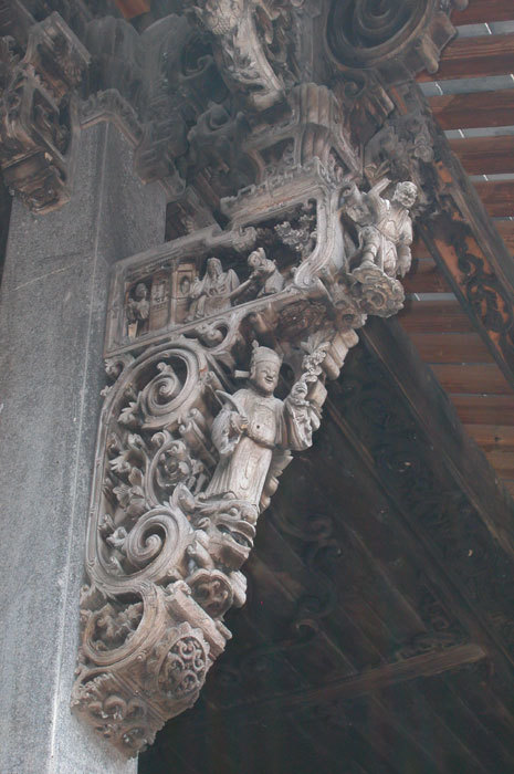 Front square pillar on right side Front square pillar on right side