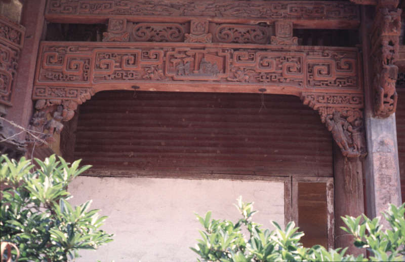 pref temple carved beams 98.jpg pref temple carved beams 98.jpg