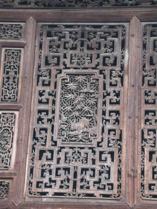 left lattice-- near right panel