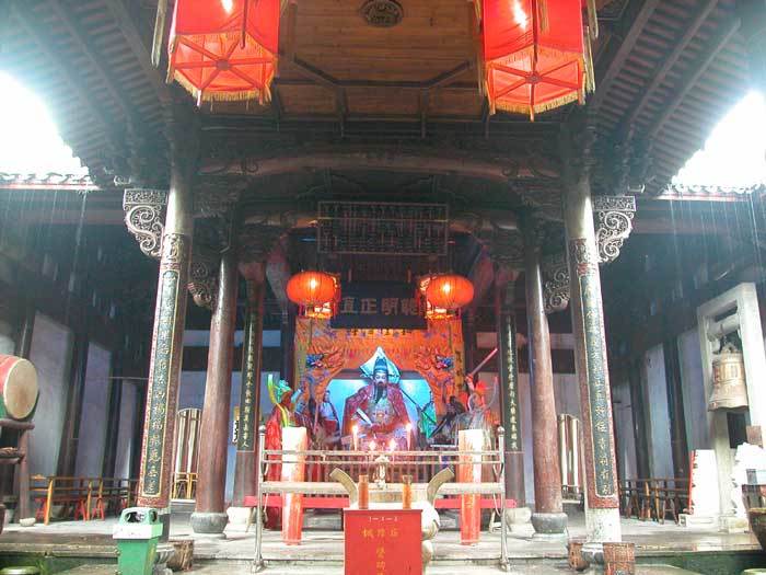 Overview of City God statue Overview of City God statue