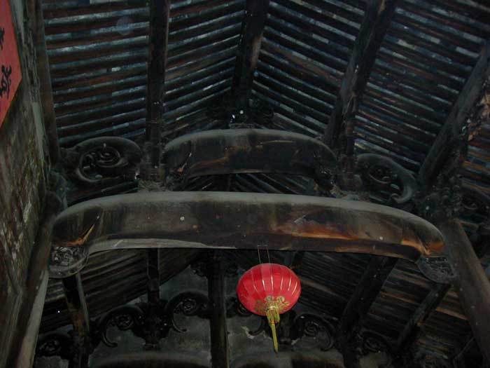 Beam structure of the hall