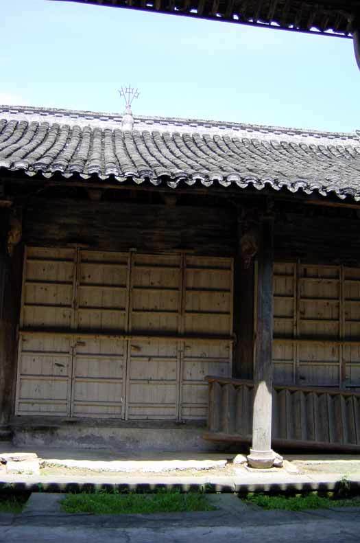 The back of the front hall; the wall can be opened The back of the front hall; the wall can be opened