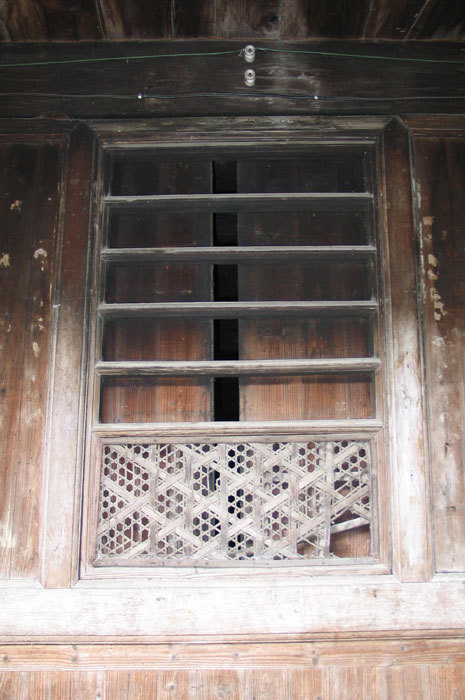 back right window lattice