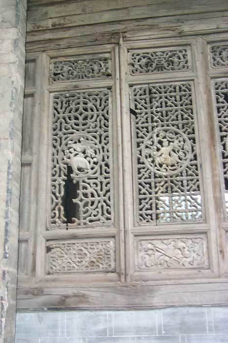 Lattice of the window on the left-hand side of the front wall-2