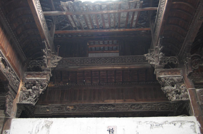 beams and brackets on the left side of the interior