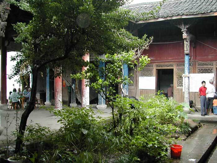 Overview of the courtyard, from the left corner