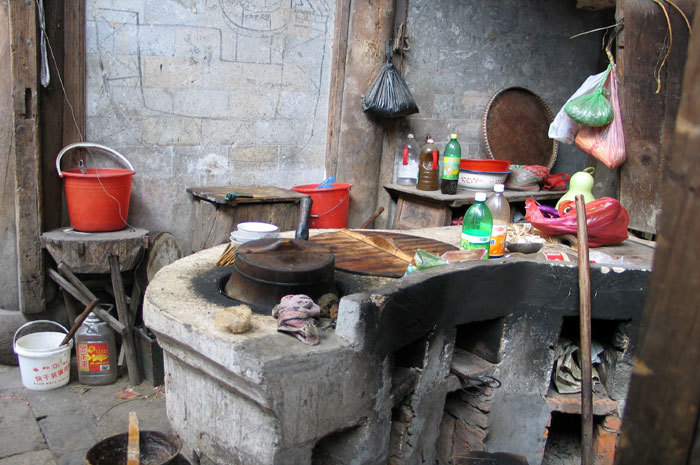 Kitchen on the right-hand side