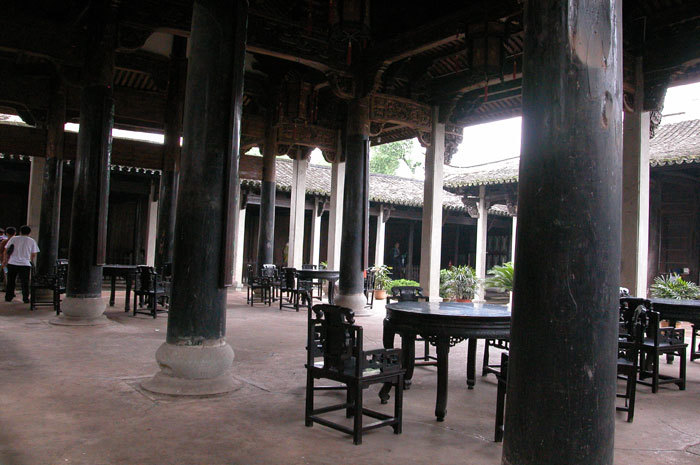 Left front corner of the lower hall1 Left front corner of the lower hall1