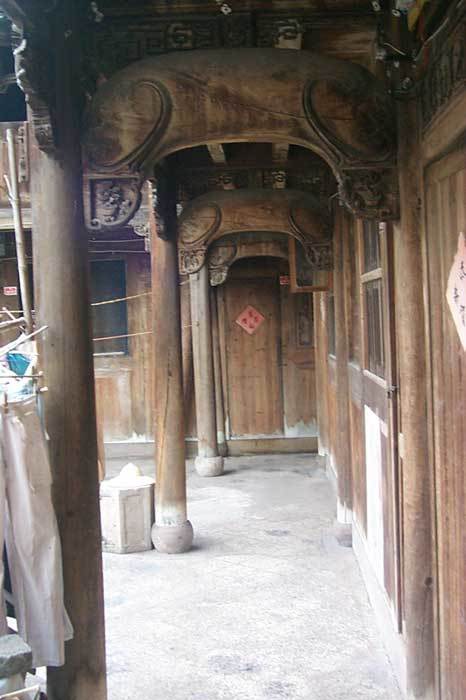 Overview of the right hallway