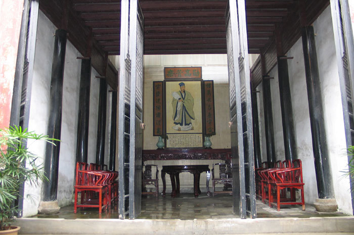 Overview of the back hall-01 Overview of the back hall-01