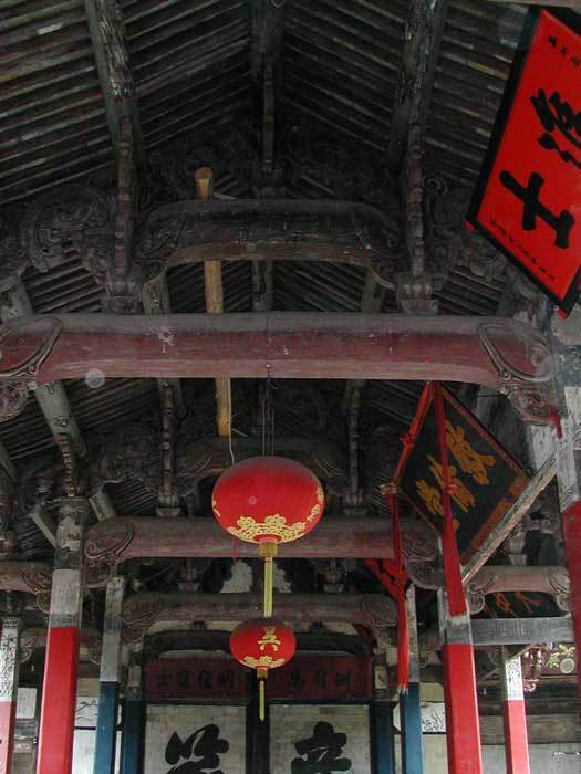 Beam structure of the left side of the hall