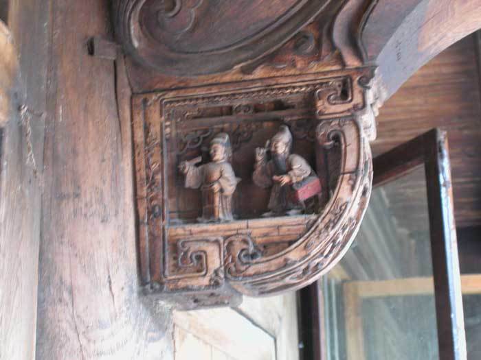 Beam on the northeastern corner detailed carving of the beam01 Beam on the northeastern corner detailed carving of the beam01