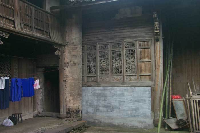 Lattice of the window on the left-hand side of the front wall