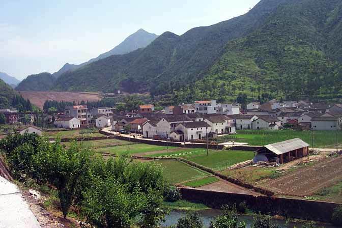 Image of the village from the surrounding hills5