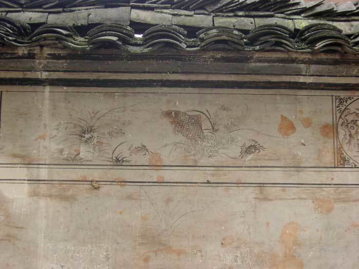 Painting on the back wall.a carp and crabs