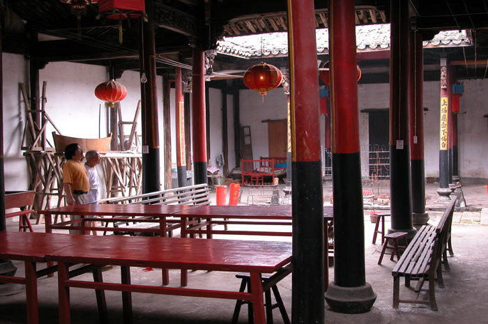 Angle view of the temple to front door