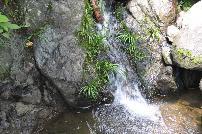 mini waterfall