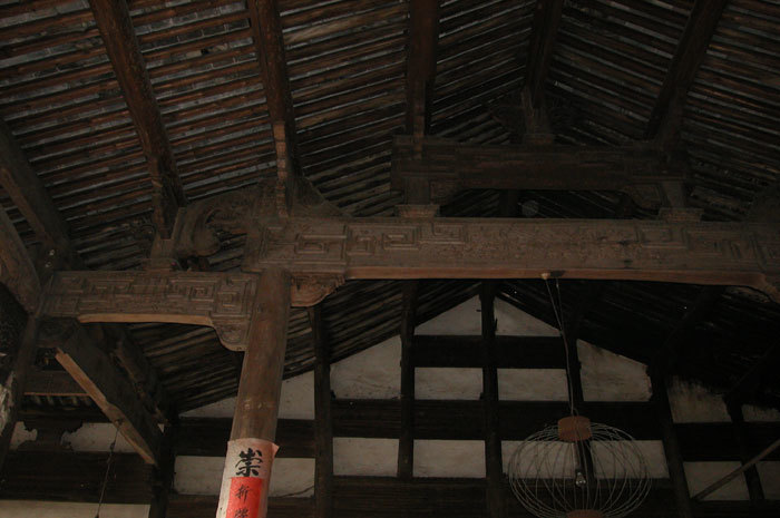 wooden beams in main bay