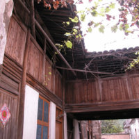 Close up of connecting second story (bridge)