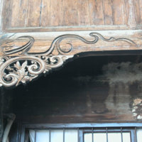 bracketing, second storey, first side courtyard-1