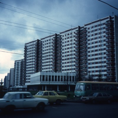 Troparyevo-NW-side-Leninsky-Pr-1983.jpg
