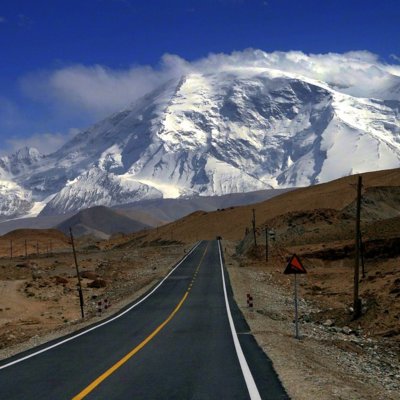 karakoram-highway-Xingiang-region.jpg