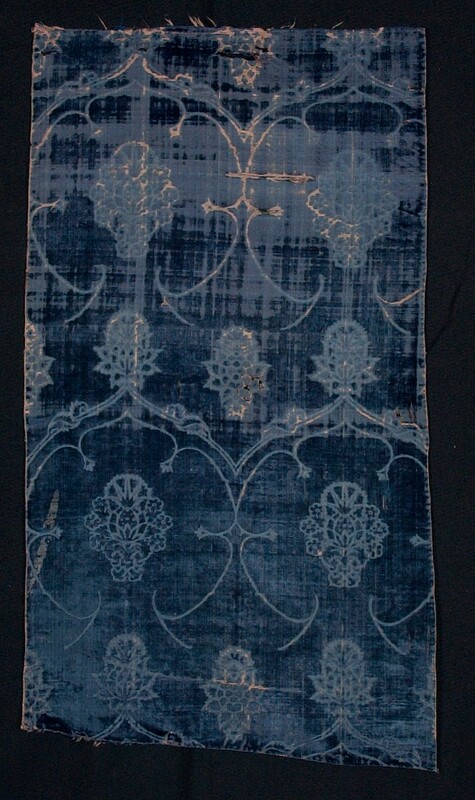 1919.239 Fragment of blue velvet.jpg