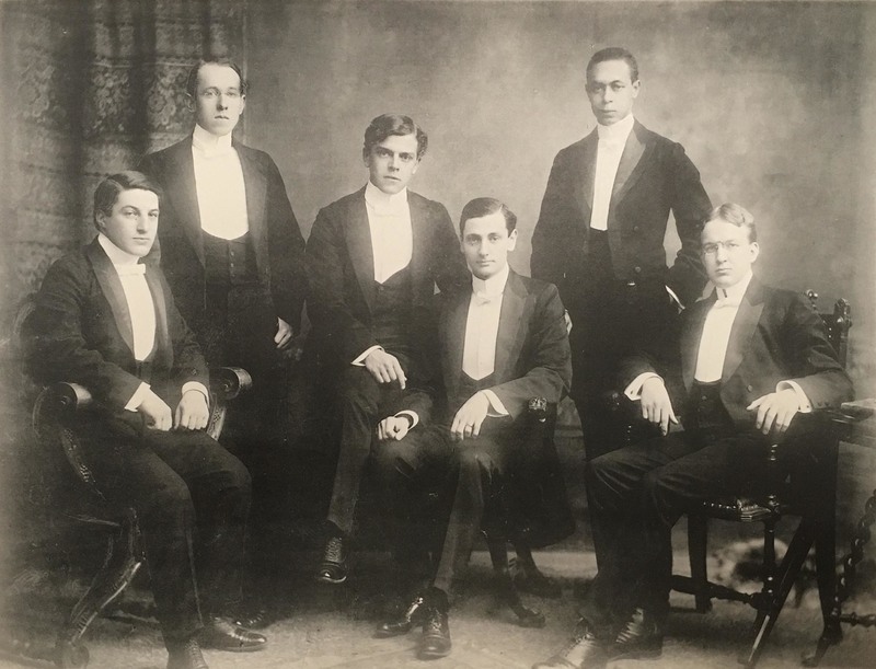 1900_Harvard_debate club.jpg