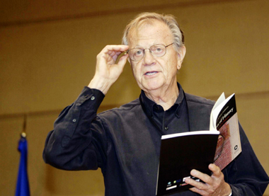 leo hayden white.jpg