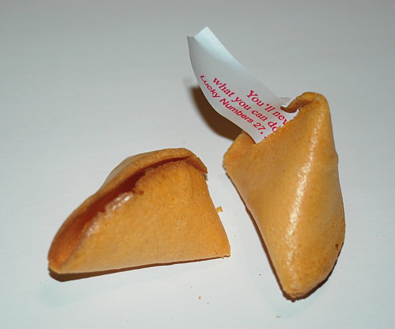Fortune_cookie_broken_20040628_223252_1.jpg