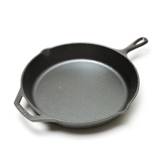 Reviewing Cast-Iron Skillets