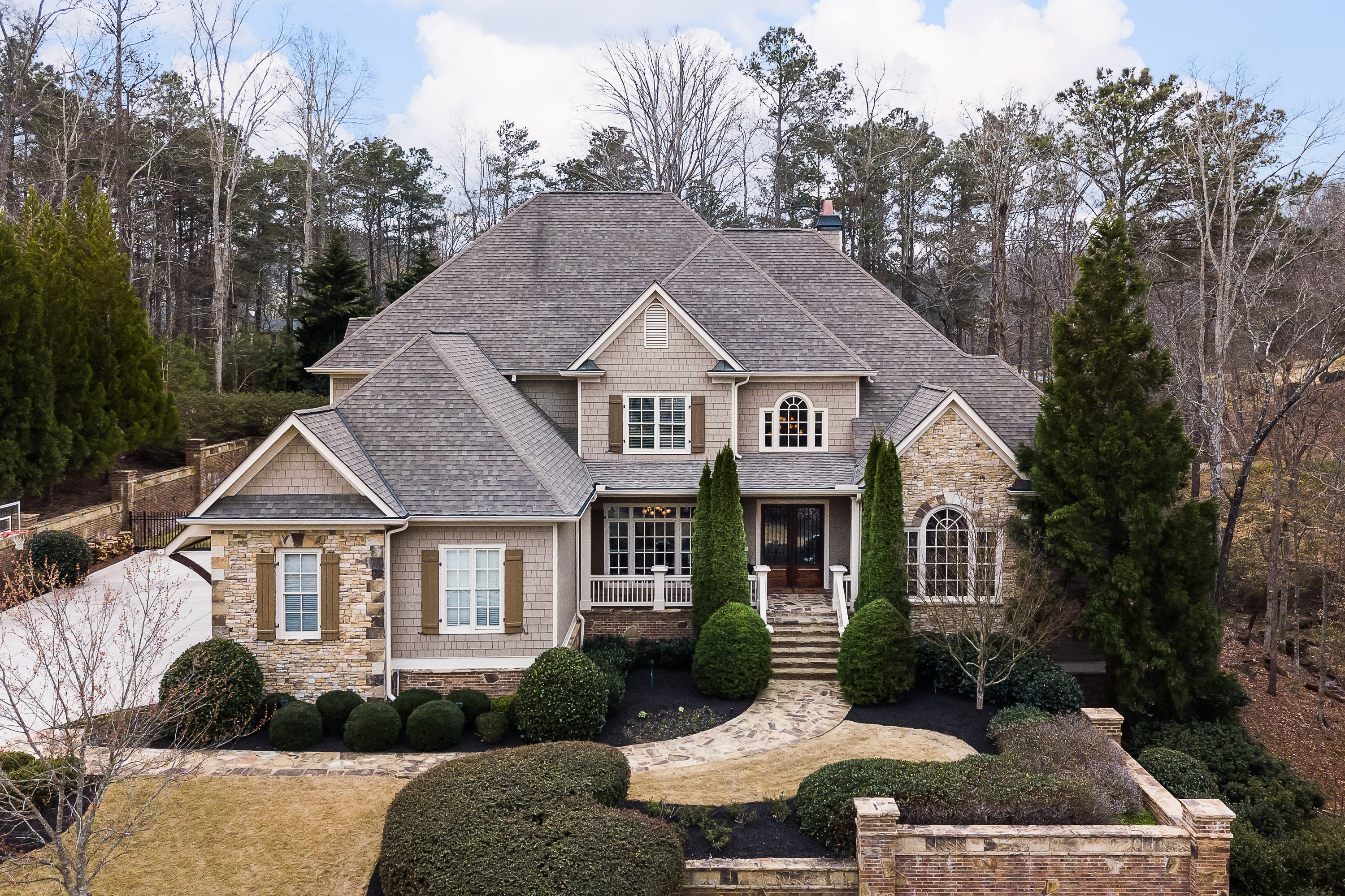 Stunning Views in SoughtAfter Brookfield Country Club (Previously