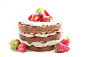 strawberry and chocolate cake with cream