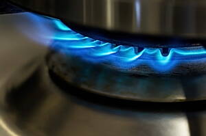 cooking with natural gas provides better control of the temperature 