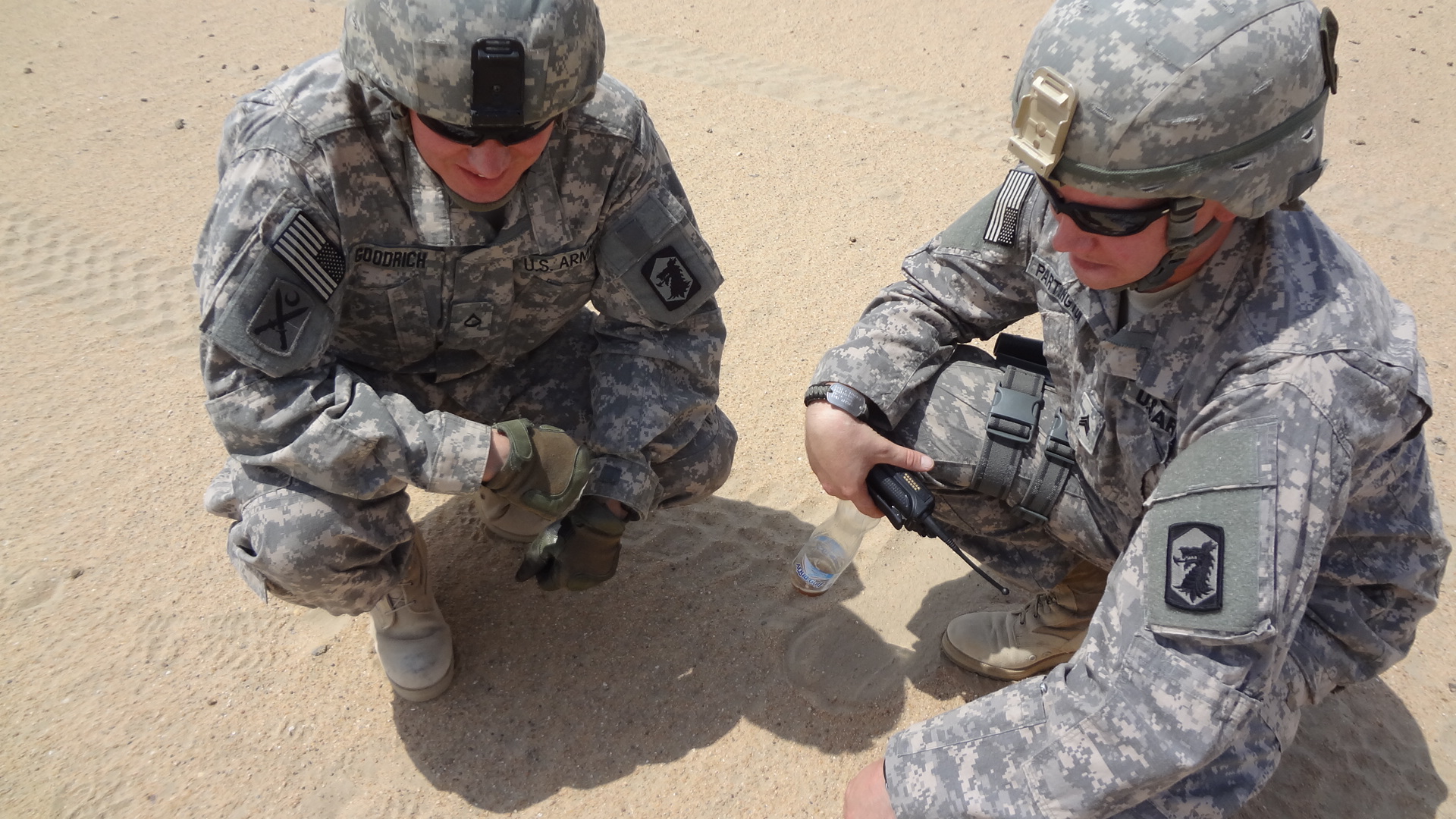 Illinois National Guard Soldiers Find Unexploded Ordnance in Kuwait