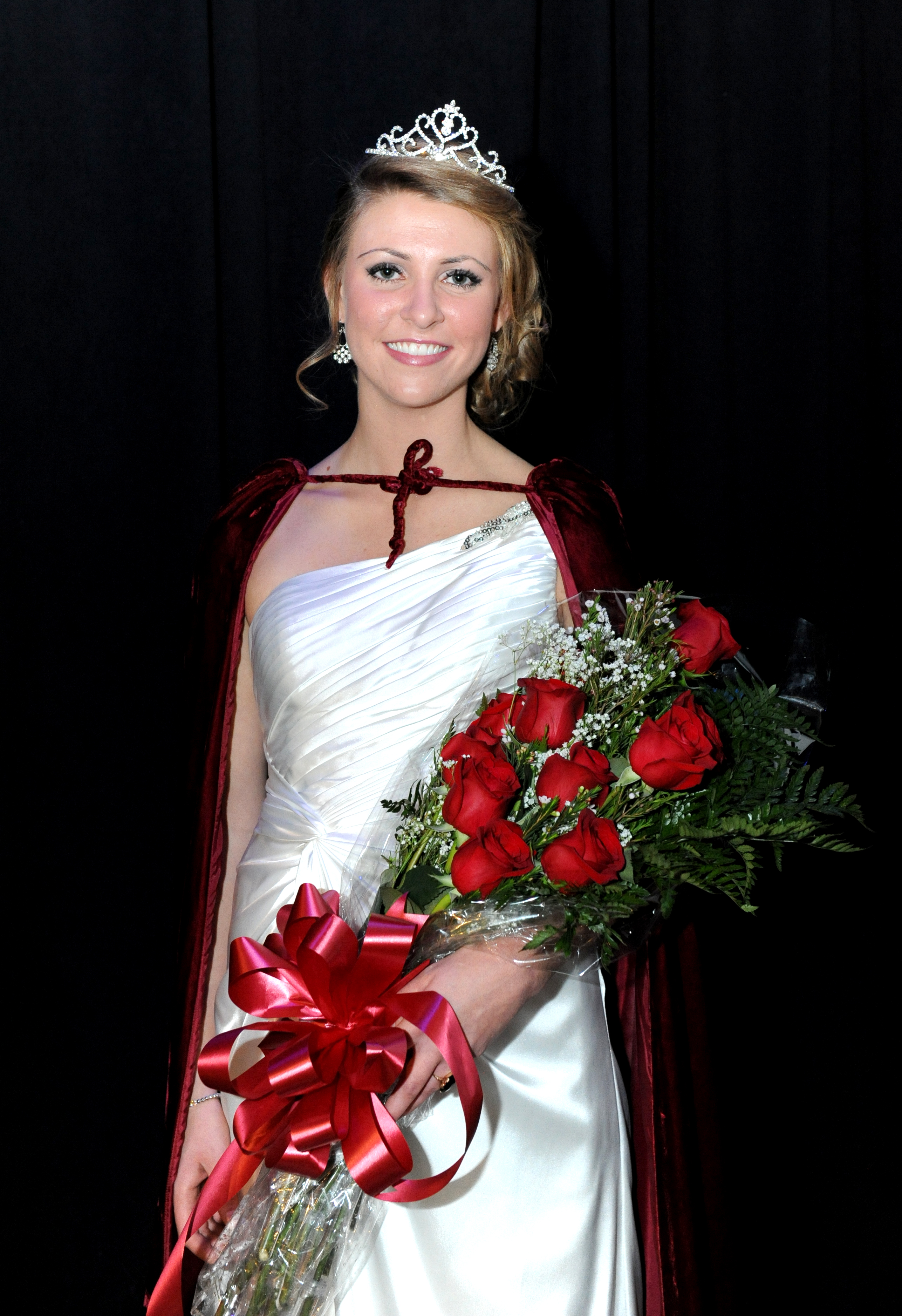 Bradford resident Allison Wiseman crowned Olivet's 2012 Homecoming Queen