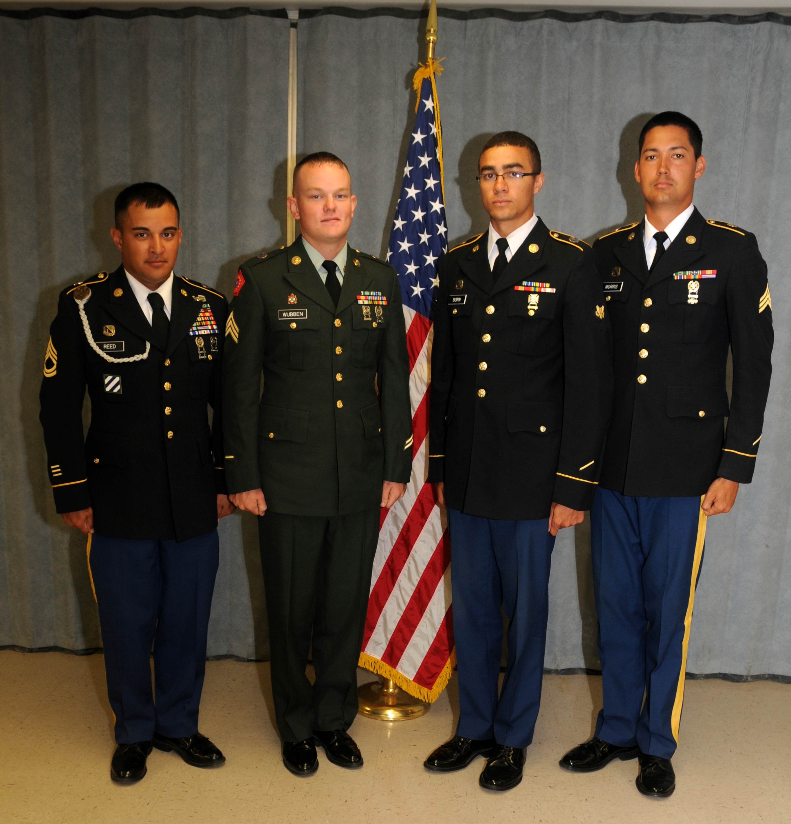 Illinois National Guard s 404th Maneuver Enhancement Brigade BEST Warrior Competition