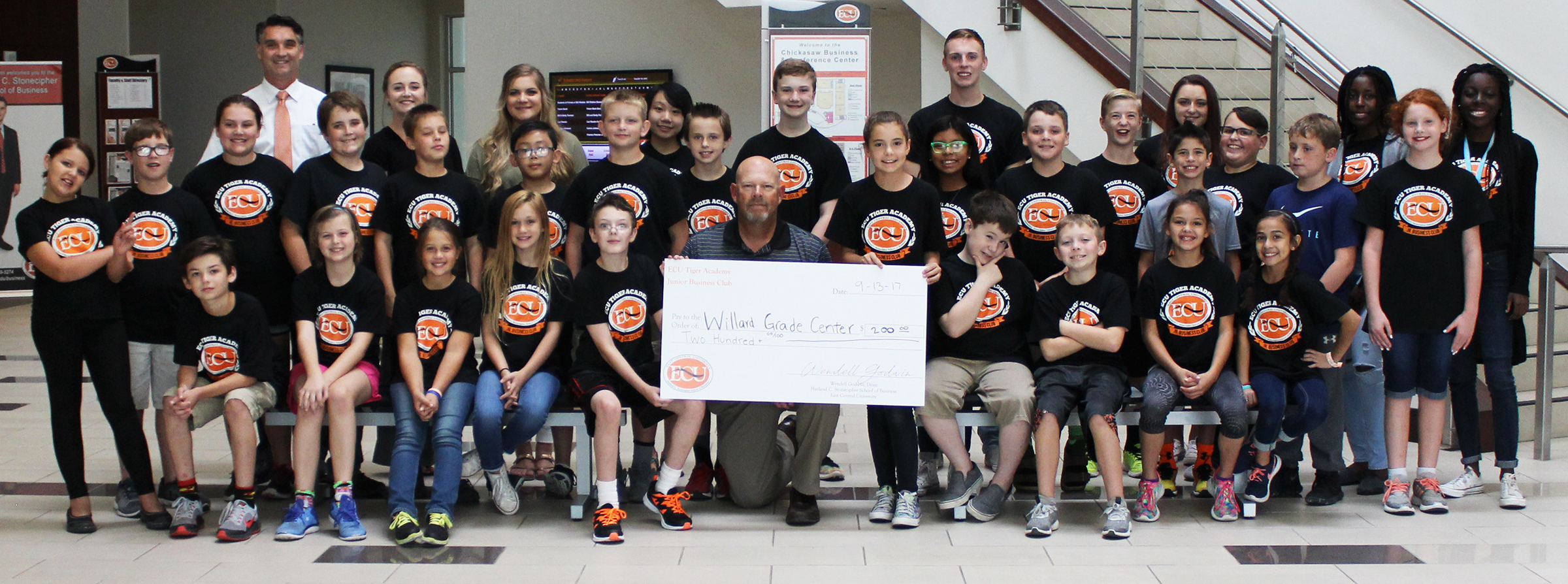 EAST CENTRAL UNIVERSITY'S JUNIOR BUSINESS CLUB SUCCESSFUL WITH LEMONADE