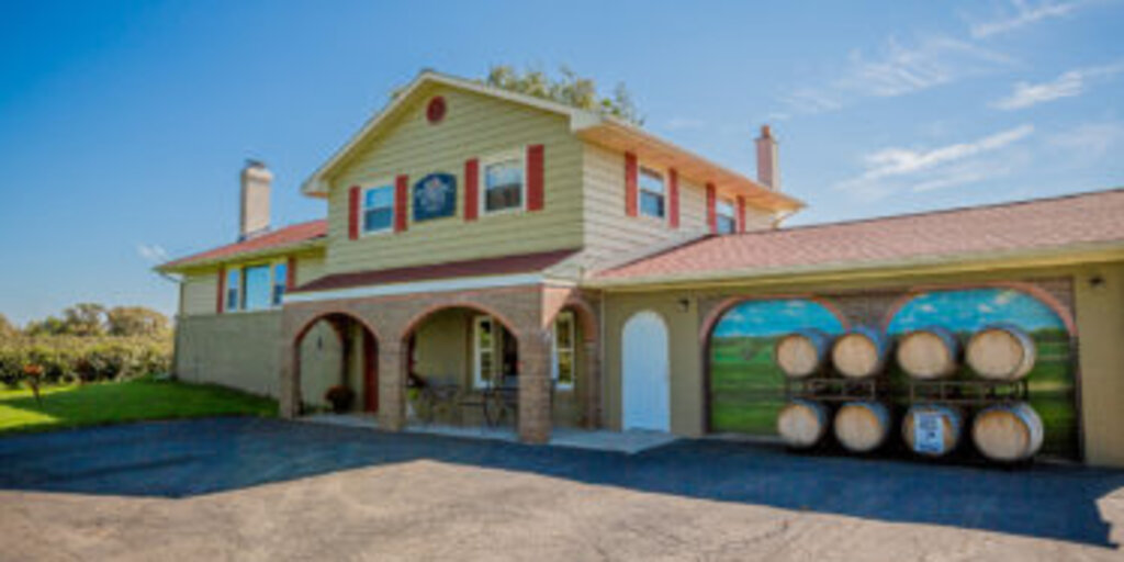 Cheers to 250--Sparkling Ponds Winery Banner