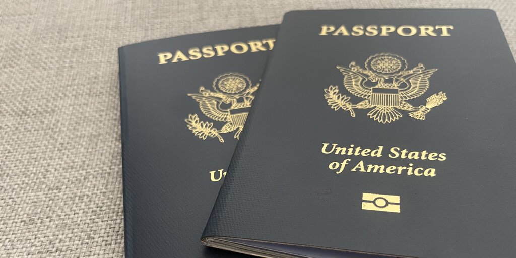 U of M Kansas City Banner