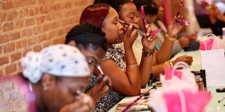 MeMaCreations Makeup Class