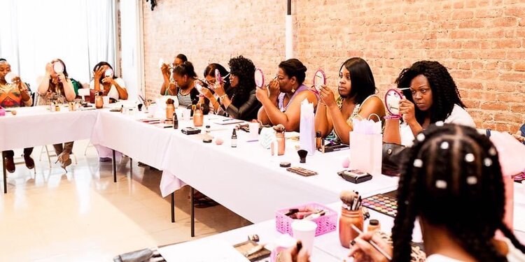 MeMaCreations Hands on Makeup Class