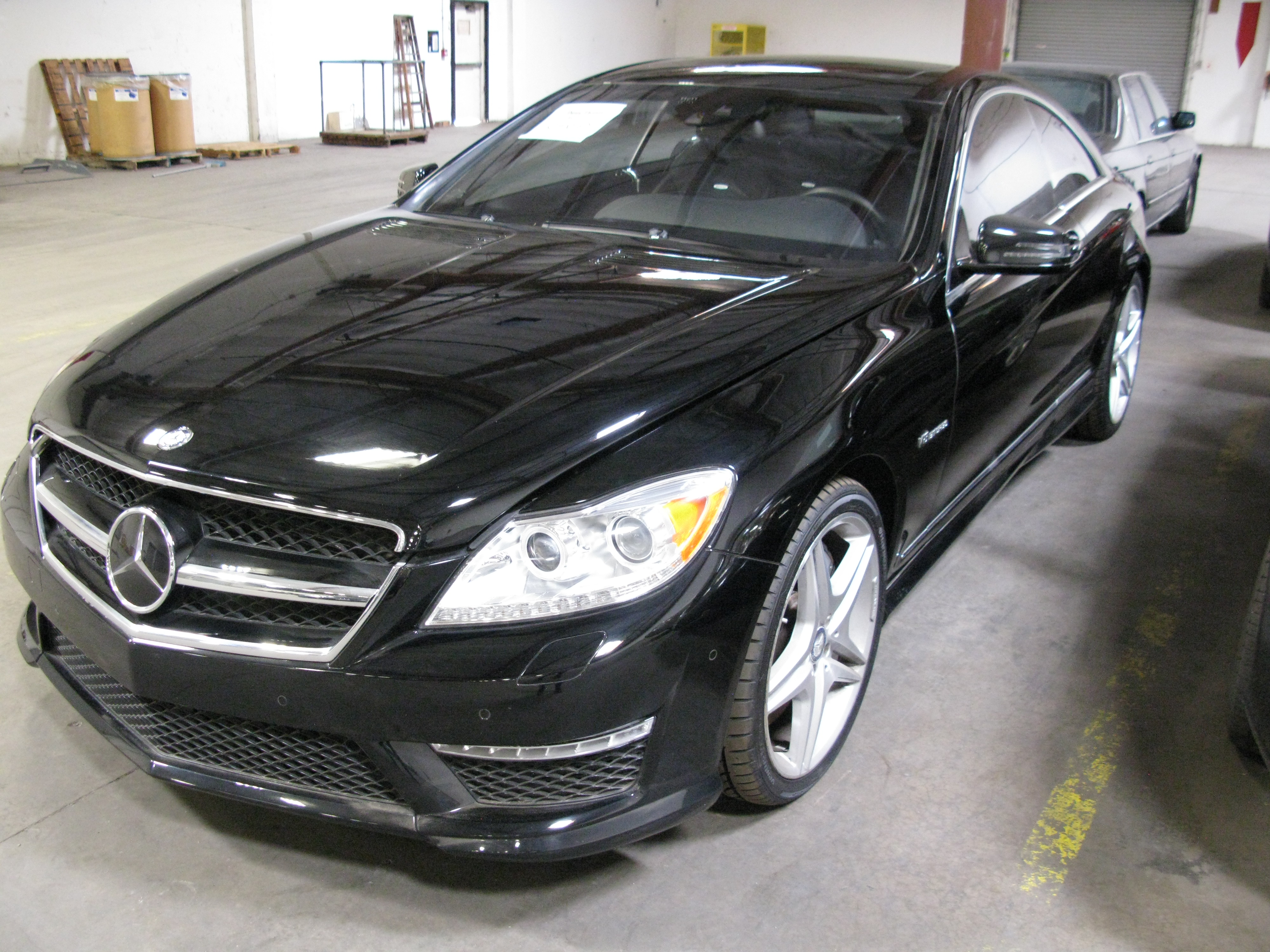 Mercedes CL63 AMG 2013 (2)