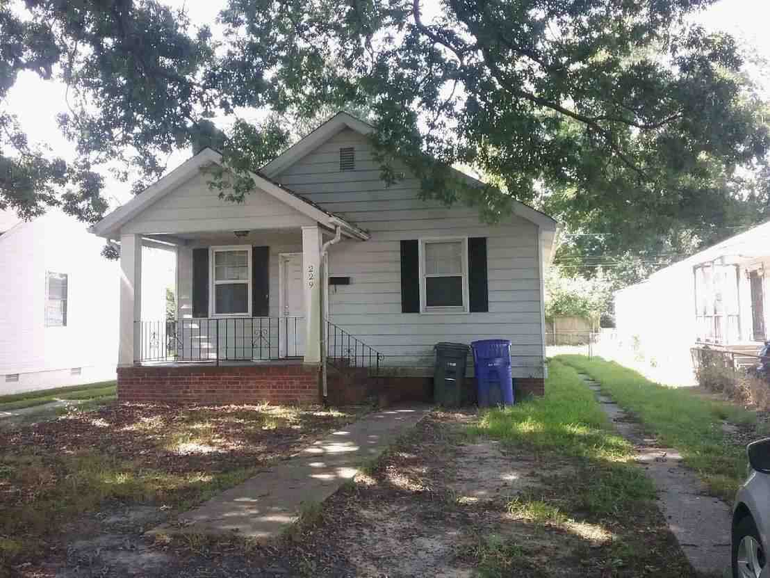 PearAve Front