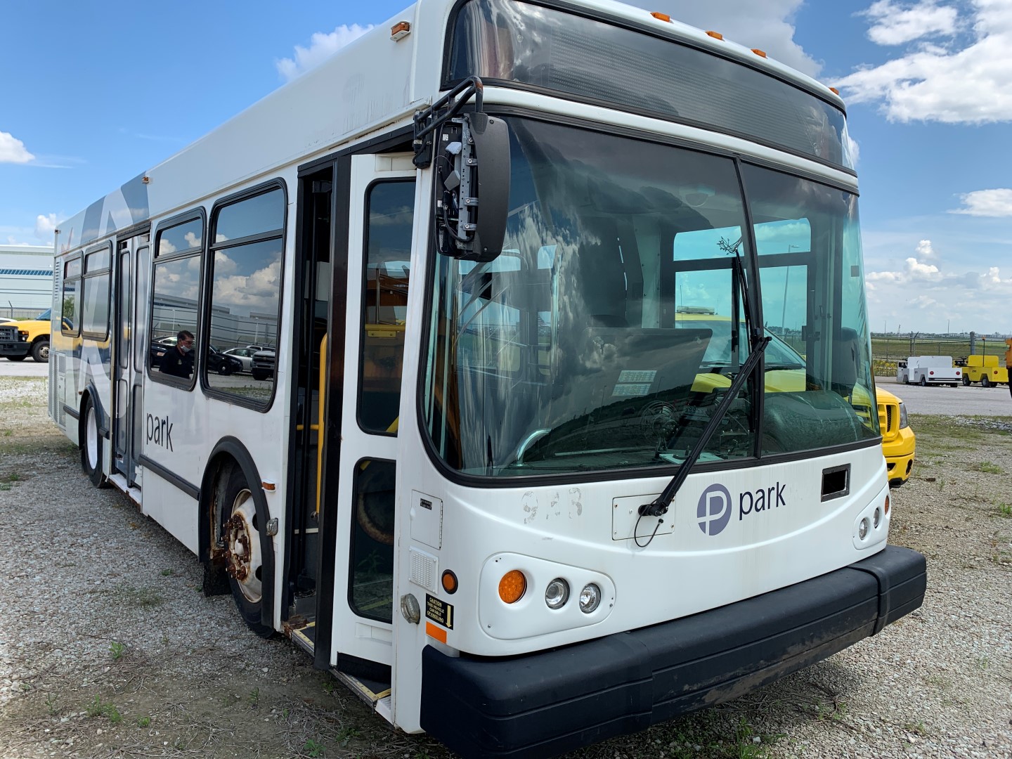 Indianapolis Airport Authority Excess Vehicles, Equipment & IT Online