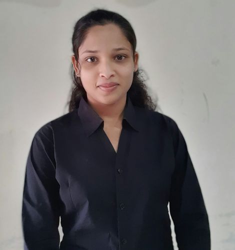 Komal Jadhav